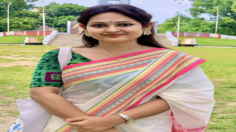 রাকসুতে হেরে গিয়ে ছাত্রদলের এষার প্রতিক্রিয়া...