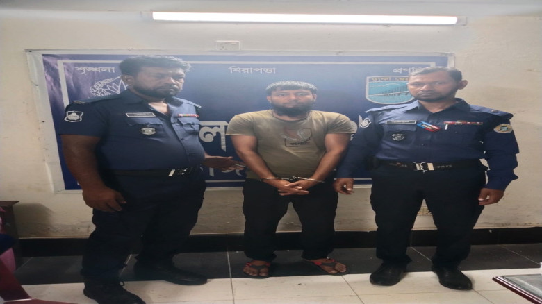 নলছিটিতে সাজাপ্রাপ্তসহ চার মামলার পলাতক আসামি গ্রে...