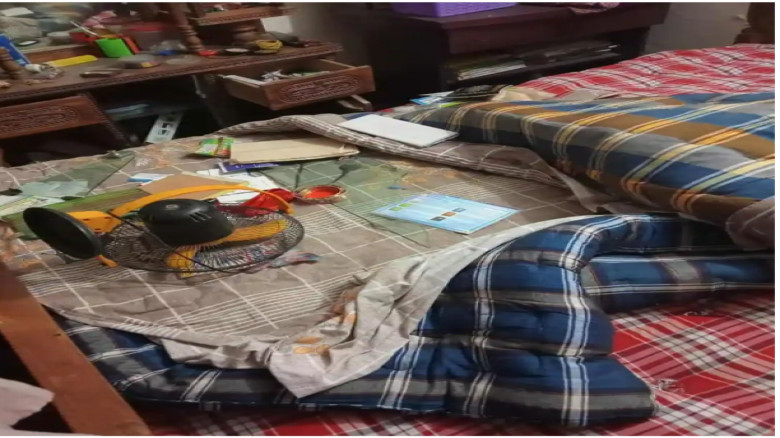 ফরিদপুরে  তালা ভেঙে স্বর্ণালংকার সহ জমির দলিল চুরি...