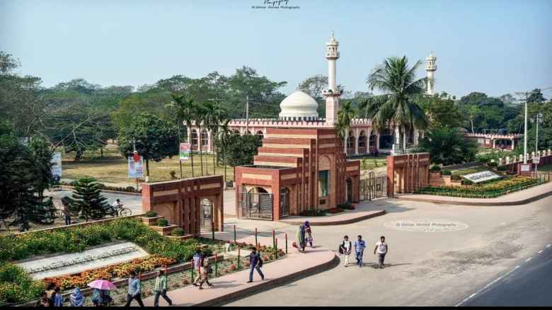 জাহাঙ্গীরনগর বিশ্ববিদ্যালয়ে প্রকল্প অফিসে জাকসুর ত...