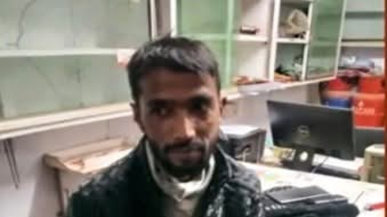 খুলনার কুখ্যাত চাঁদাবাজ 'চিংড়ি পলাশ' যশোরে র‍্যাবে...