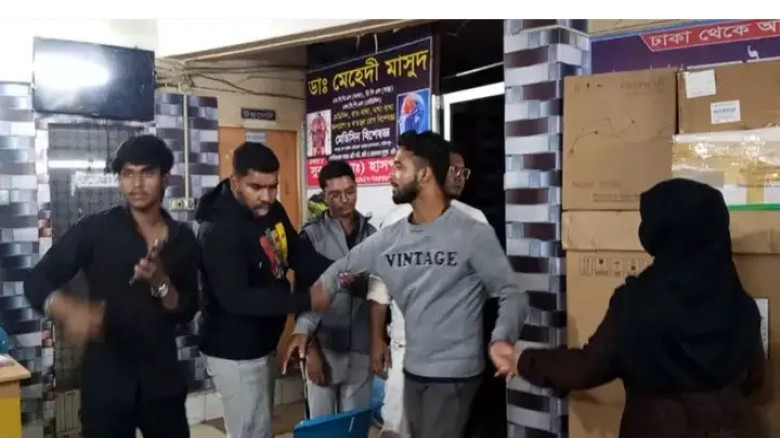 ফরিদপুরে ক্লিনার দিয়ে অস্ত্রোপচার: তদন্তে চাঞ্চল্য...
