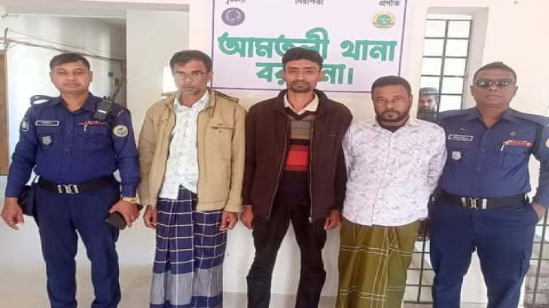 আমতলীতে ‘ডেভিল হান্ট ফেজ-২’ অভিযানে তিনজন গ্রেফতার...