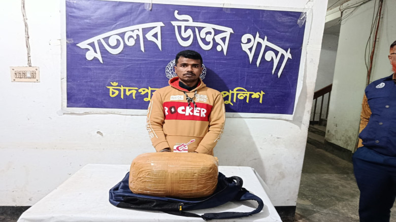 ০৬ কেজি গাঁজাসহ কুখ্যাত মাদক কারবারি গ্রে-প্তা-র...