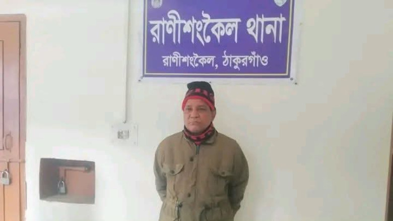 রাণীশংকৈলে মধ্যরাতে পুলিশের মাদকবিরোধী অভিযানে ফেন...