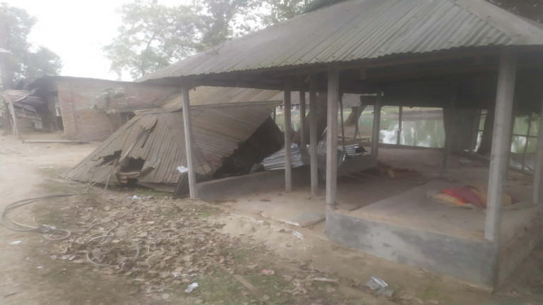 গাইবান্ধায় জমি বিরোধকে কেন্দ্র করে হামলা-ভাঙচুর ও ...