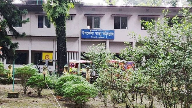 চিলমারীতে স্ত্রীর পরকীয়া প্রেমিককে স্বামীর ছুরিকাঘ...