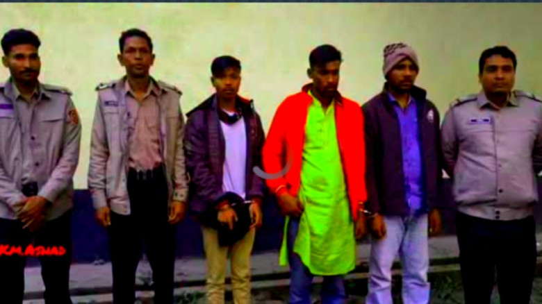 কুড়িগ্রামে মাদকদ্রব্য সেবনের অপরাধে তিন মাদক সেবি...
