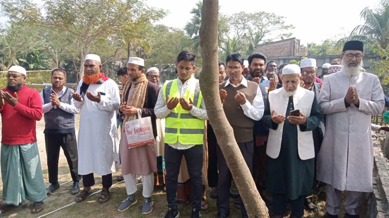 আশাশুনির শ্রীউলায় শিবির নেতা শহীদ রফিকের কবর জিয়া...