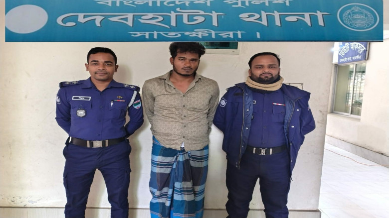 দেবহাটায় পুলিশের অভিযানে ধর্ষন চেষ্টা মামলায় ১ আসা...