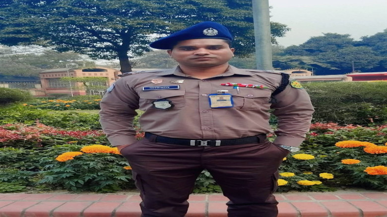 অদম্য মেধা ও পরিশ্রমে বাজিমাত: পুলিশ বিভাগীয় পরীক...