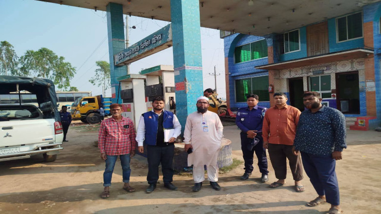 রাণীশংকৈলে পেট্রোল পাম্পে অনিয়ম, ভ্রাম্যমাণ আদালতে...