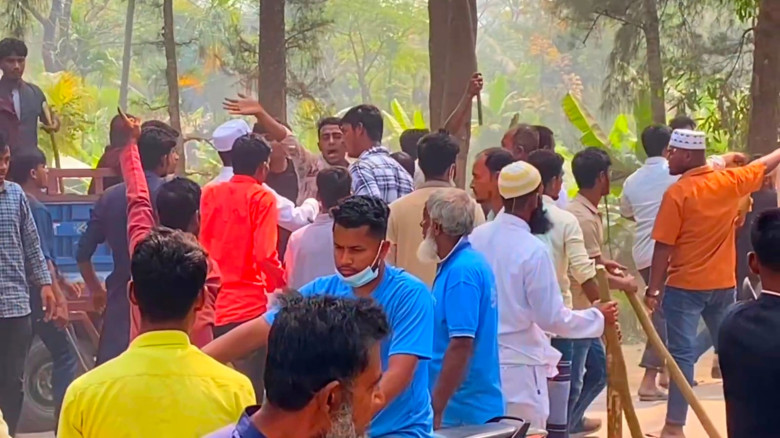 হাতিয়ায় বিএনপি–এনসিপি দফায় দফায় সংঘর্ষ, বিএনপির ...