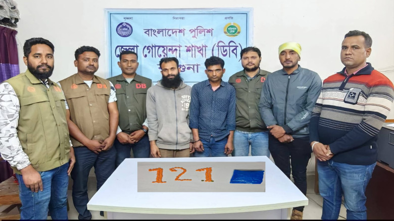 ‎বরগুনায় জেলা গোয়েন্দা শাখা (ডিবি) বিশেষ অভিযানে ...