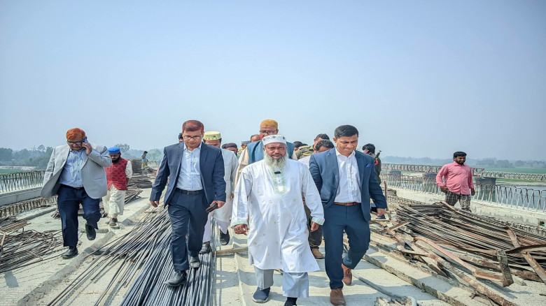 সোনাহাট সেতু পরিদর্শনে নবনির্বাচিত এমপি...