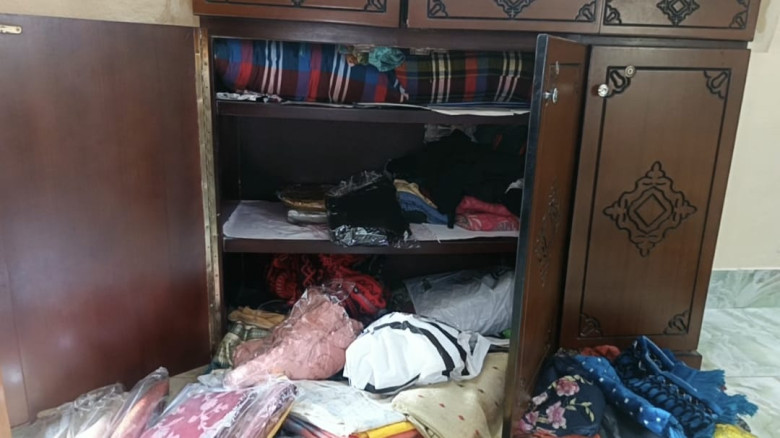 দিনে-দুপুরে দুর্ধর্ষ ডাকাতি, মির্জাপুরে 