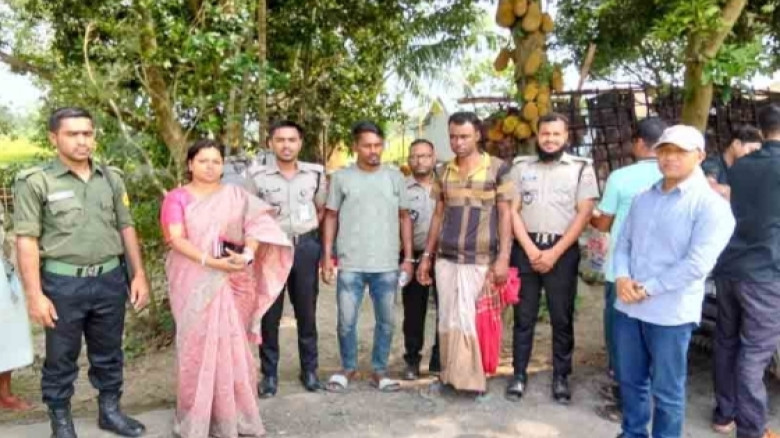 ২০০ গ্রাম গাঁজাসহ দুই মাদক কারবারি আটক, ৬ মাসের কা...